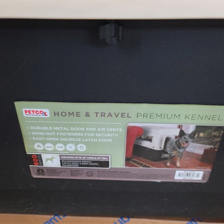 Petco Large Dog Pet Kennel Never Used
