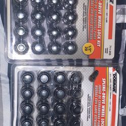 Lug Nuts W/lug Socket In It For Tires