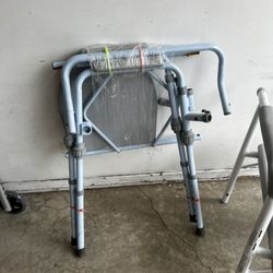 Commode 