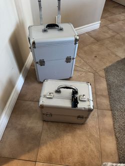Luggage /make up  traveling luggage/appliances Luggage