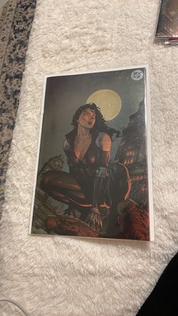 Absolute Catwoman foil and standard #1