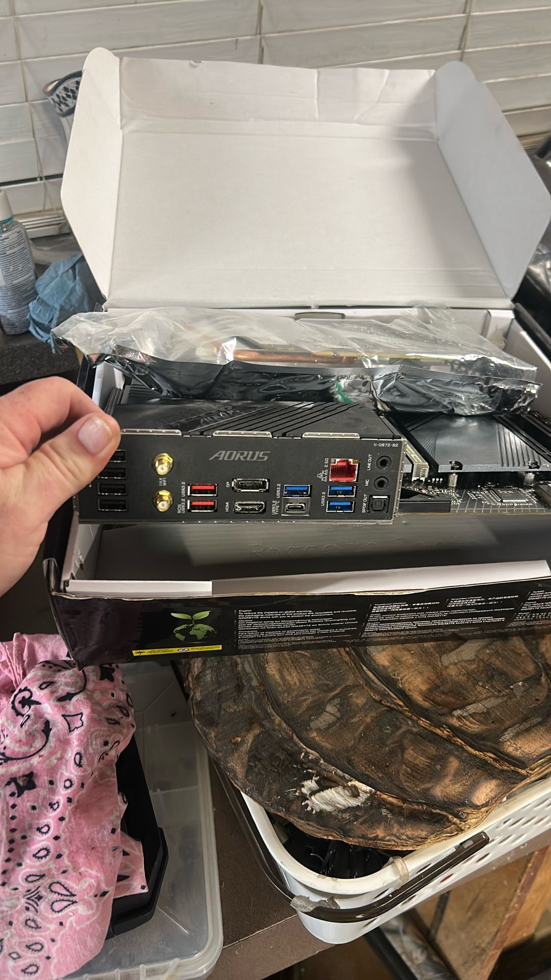 Adrus Gaming Mother Board, GETFORCE Graphic Card And CORSAIR Ram