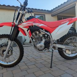 Honda Dirty Bike 250cfr 2021 $5500