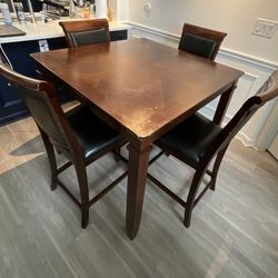 Kitchen Table & Chairs Set