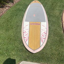 10 Ft Paddle board w/ Paddle