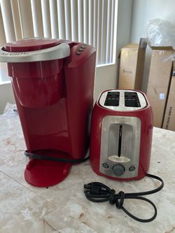 Keurig coffee make and toaster