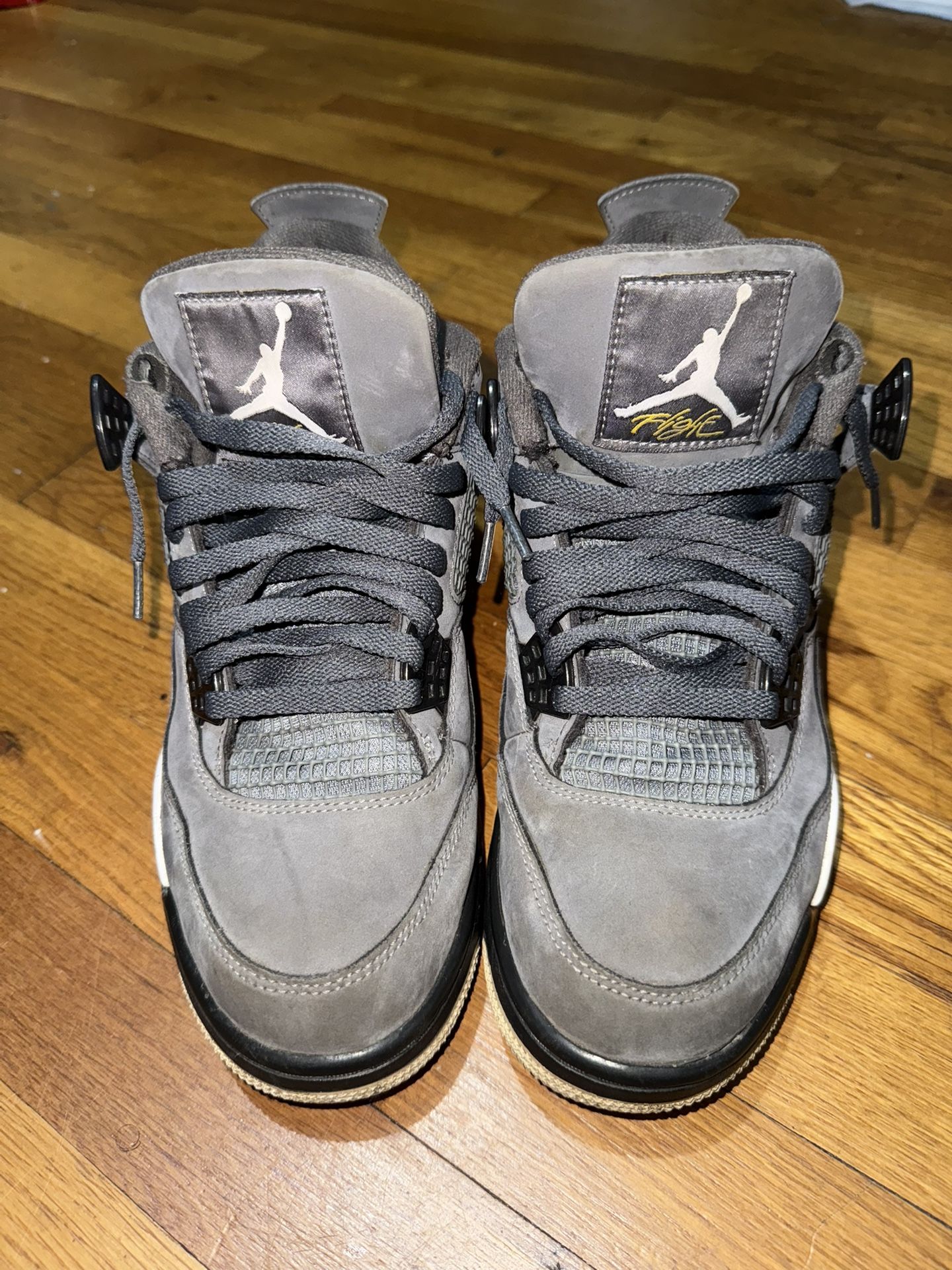 Jordan 4 Size 9