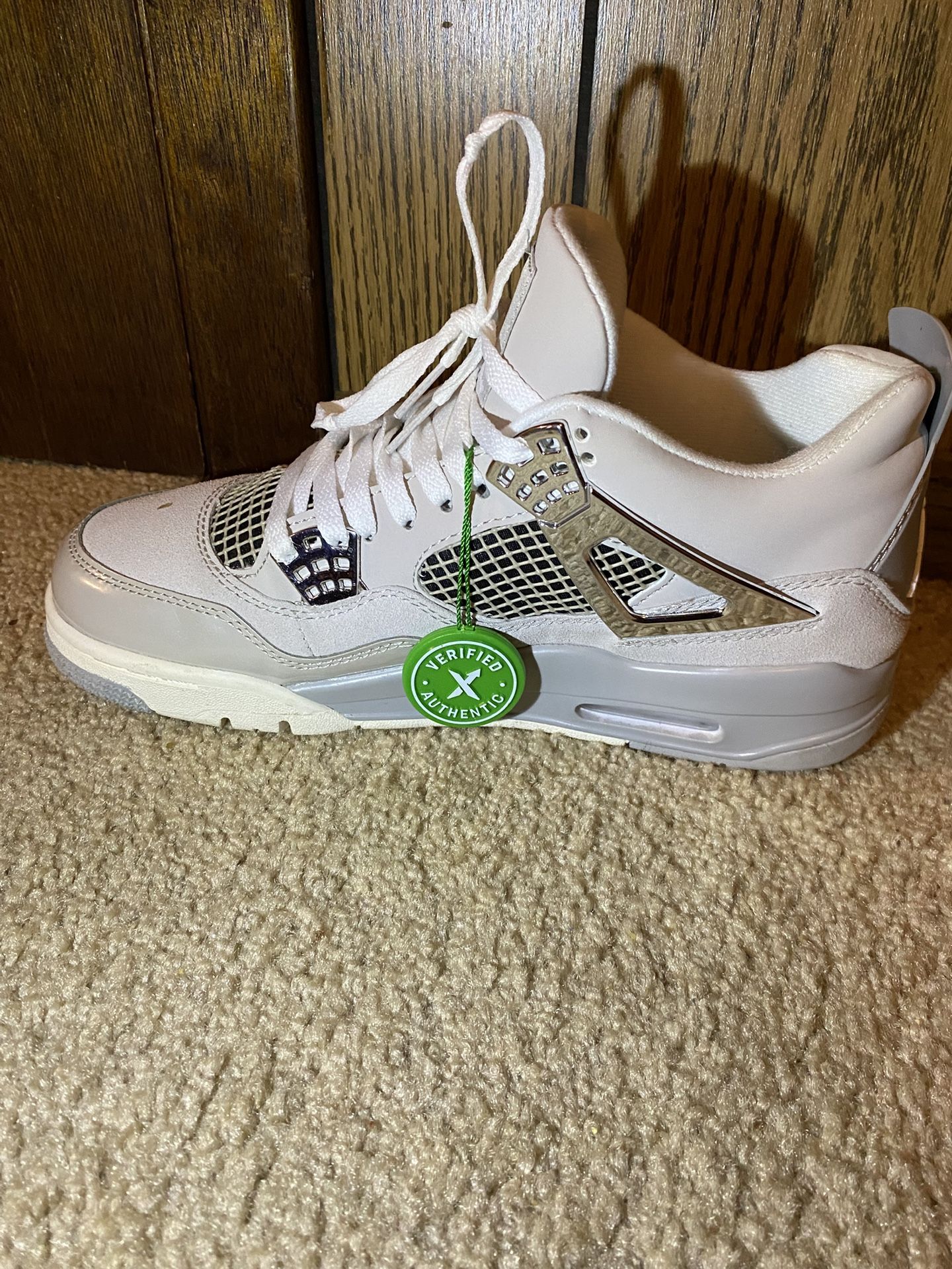 Jordan 4 Frozen Moments Size 9.5 Men’s 