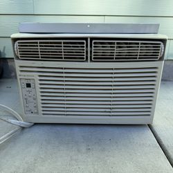 Frigidaire Window AC – Works Perfect, Blows Cold