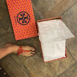 Tory Burch flat Thong  Gabriel 7.5 Brand new