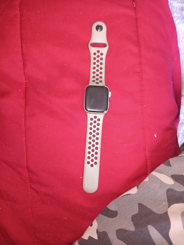 Apple Watch Series 5 