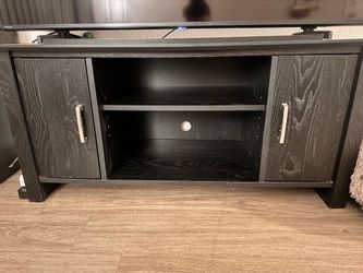 Entertainment center
