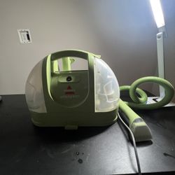 Bissell Upholstery and carpet cleaner handheld