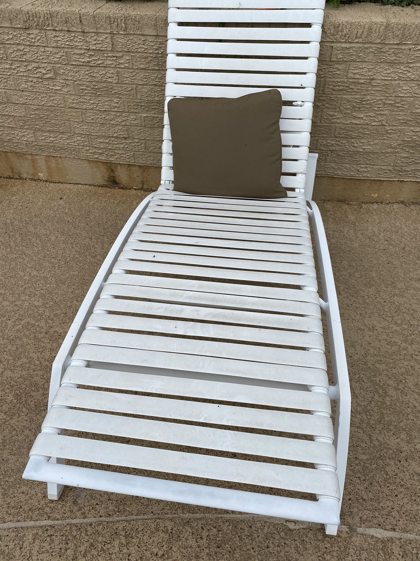 Patio lounge chairs for Sale in Fort Worth, TX - OfferUp