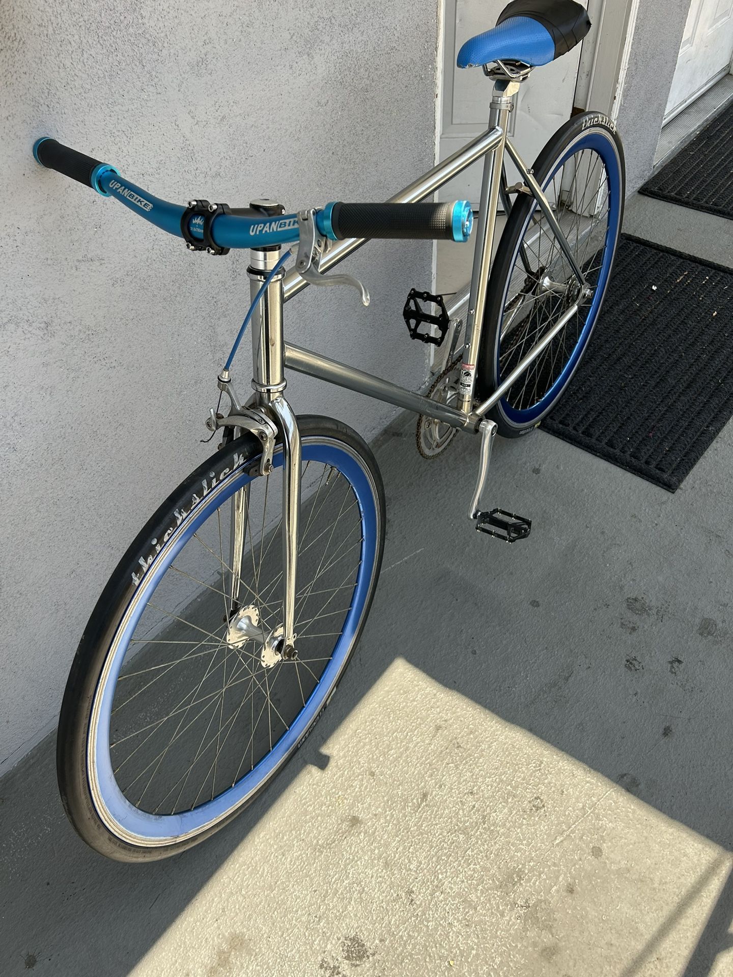 FIXIE