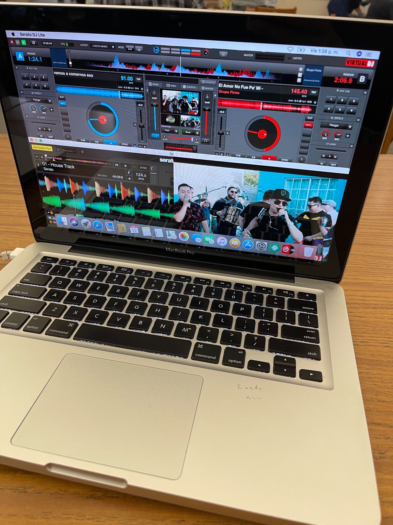 MacBook pro i5 500gb+ 8gb ram Installed programs included 👇 ✅VIRTUAL DJ 8 pro ✅Serato dj lite ✅More than 15,000 songs all kind mostly Spanish  ✅Every