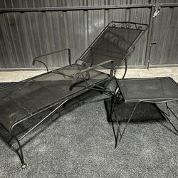 Single Metal Pool Lounger w/ Small Metal Table