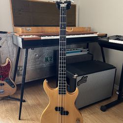 Vintage Kramer XKB-20 Bass Guitar