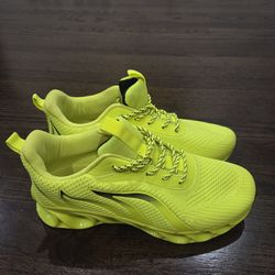 SHEIN Fire Cloud Running Shoes Fluorescent Yellow EU 42 – NEW