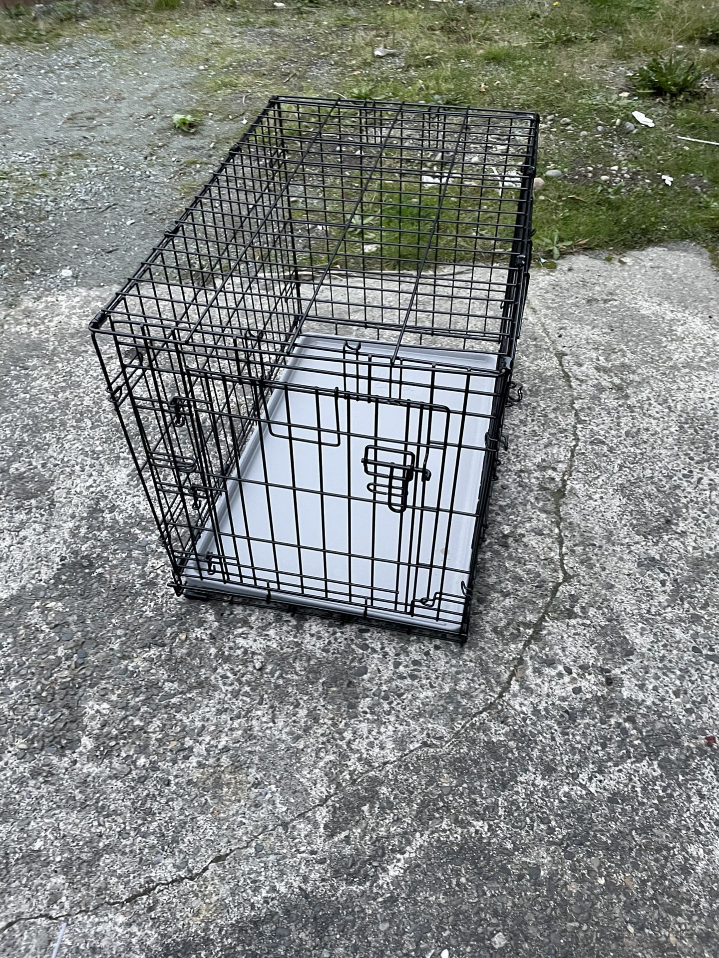 Nice Dog Or Cat Kennel  ( Size M