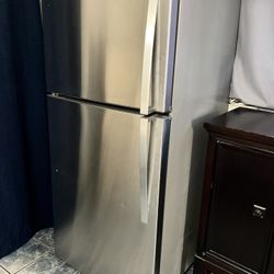 Whirlpool Refrigerator