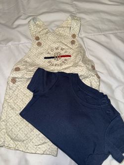 Boy’s Size 6/9M