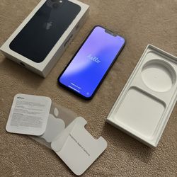 iPhone 13 - 128GB - Midnight