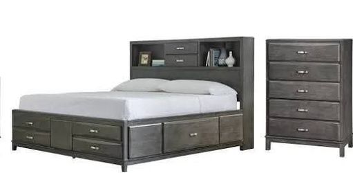 King bed with dresser
