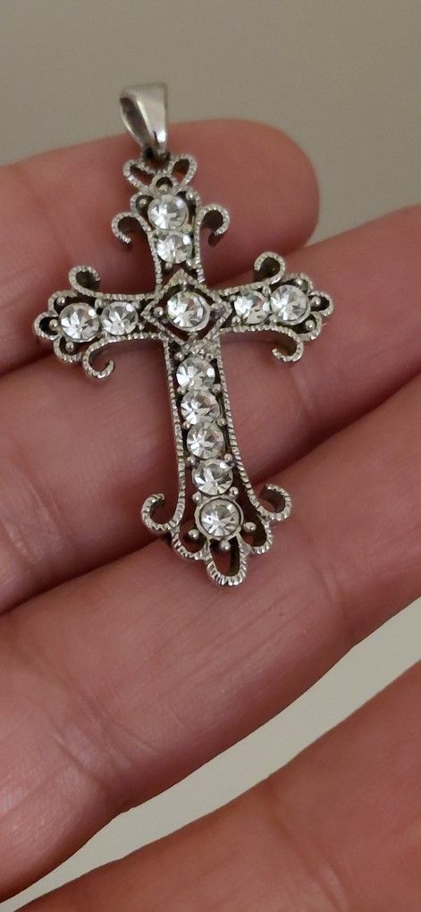 2 brand new staniless steel cross pendant nacklace both $22