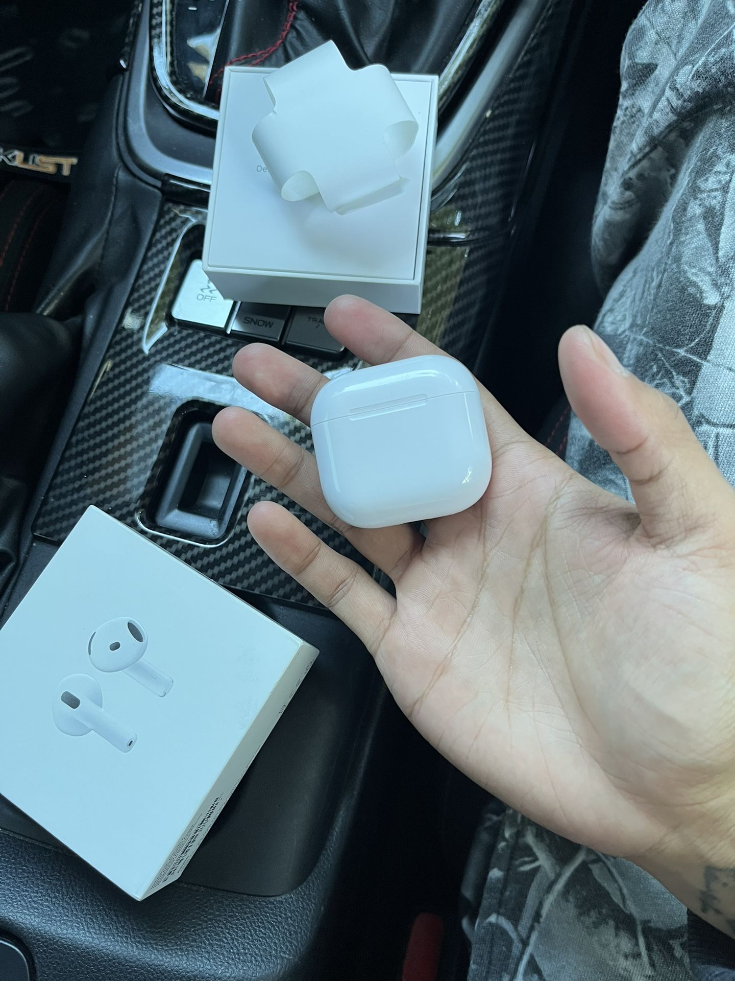 AirPods 4