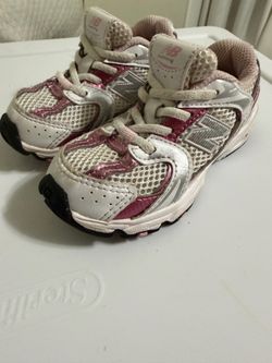 New balance toddler shoes size 8c