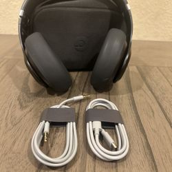 Studio beats pros 