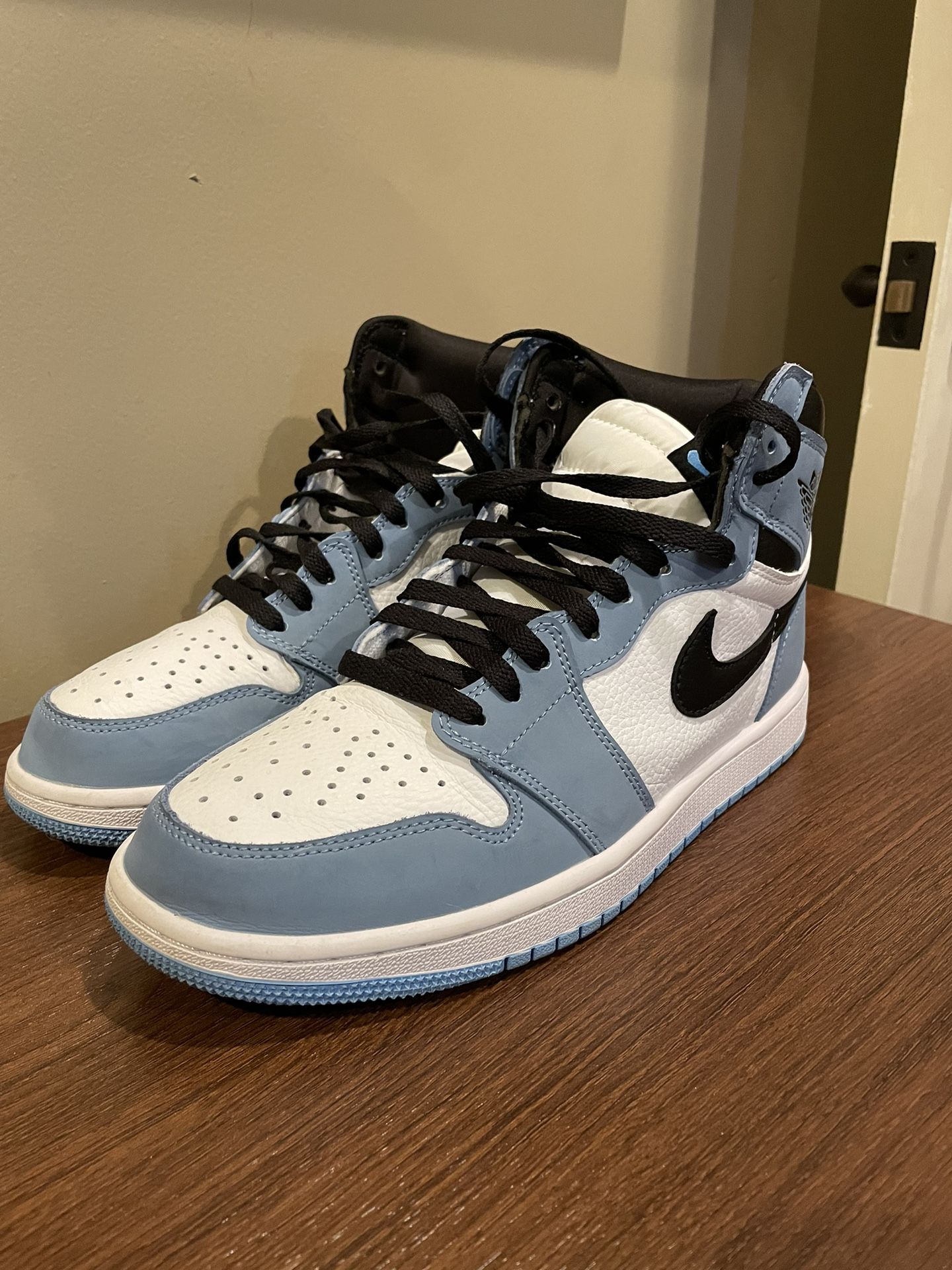 Jordan 1 High Retro Og University Blue