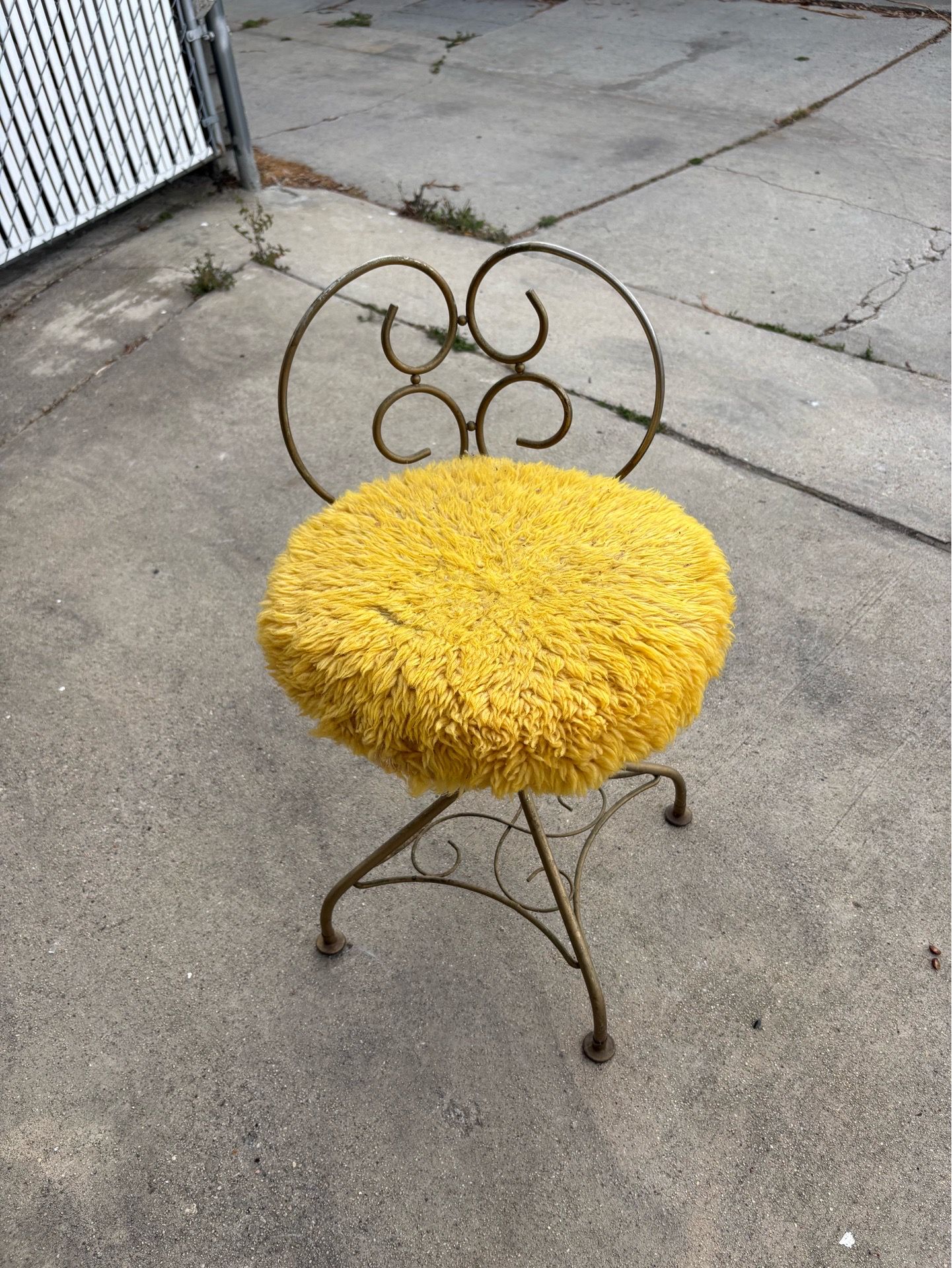 FREE Chair
