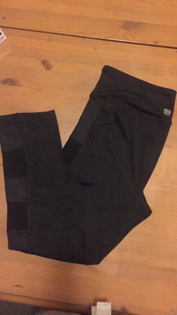 Womens active leggings. Size S