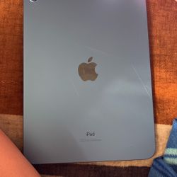 iPad 10 Generation 64gb Color Blue