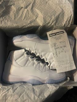 Jordan 11s . size 8.5