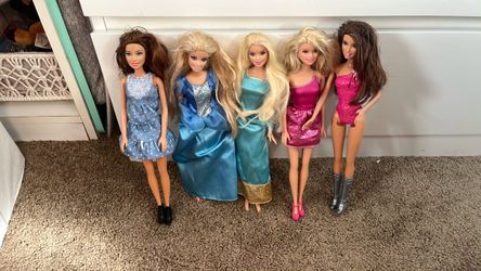 Lot of 5 Barbie Dolls with Outfits
