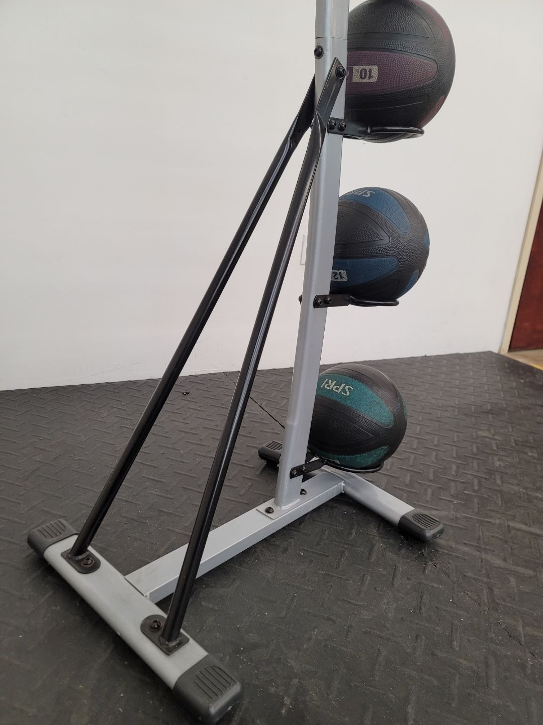 Med Ball Set and Storage Rack