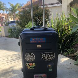 Dockers Hard Cover Luggage 