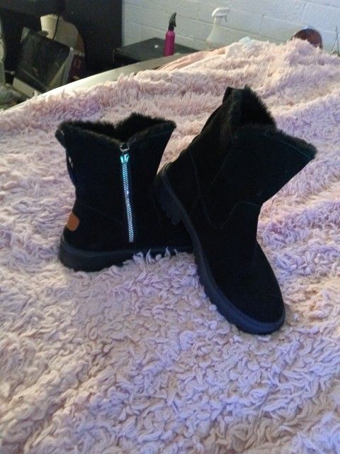Women's Size 9 Boots