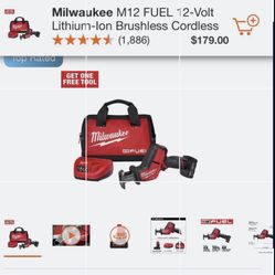 Milwaukee M12 FUEL 12-Volt Lithium-Ion Brushless Cordless HACKZALL Reciprocating Saw Kit w/ One 4.0Ah Batteries Charger & Tool B