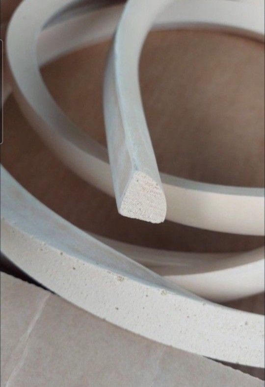 Flex Trim Flexible Molding Great For Cuves 1/2" 10 Feet Long