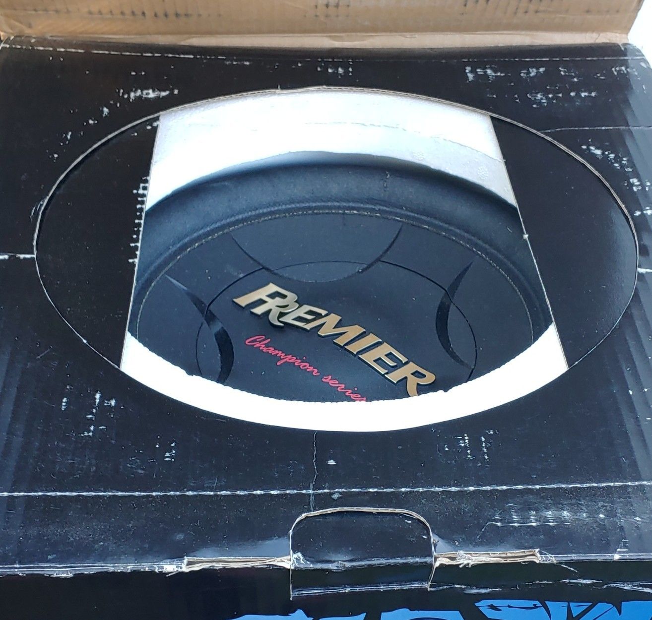 One Pioneer Premier 12" subwoofer for Sale in Albany, GA OfferUp