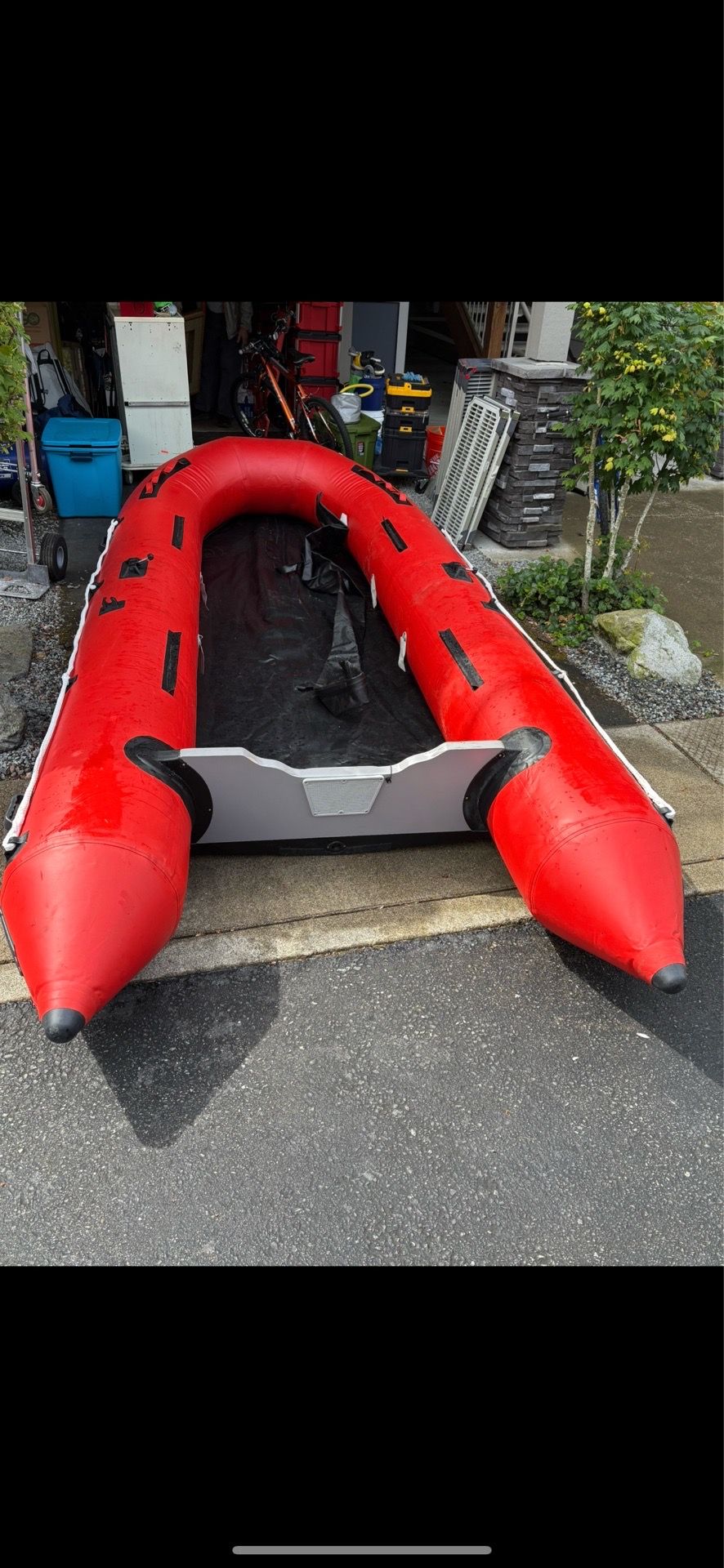 Inflatable sport boat