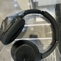 PDP Gaming LVL40 Wired Stereo Headset with Noise Cancelling Microphone: Nintendo  Switch for Sale in Chicago, IL - OfferUp