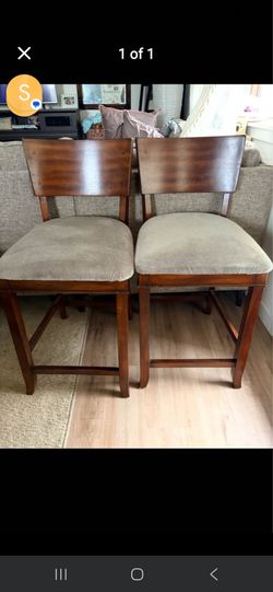 2 bar chairs