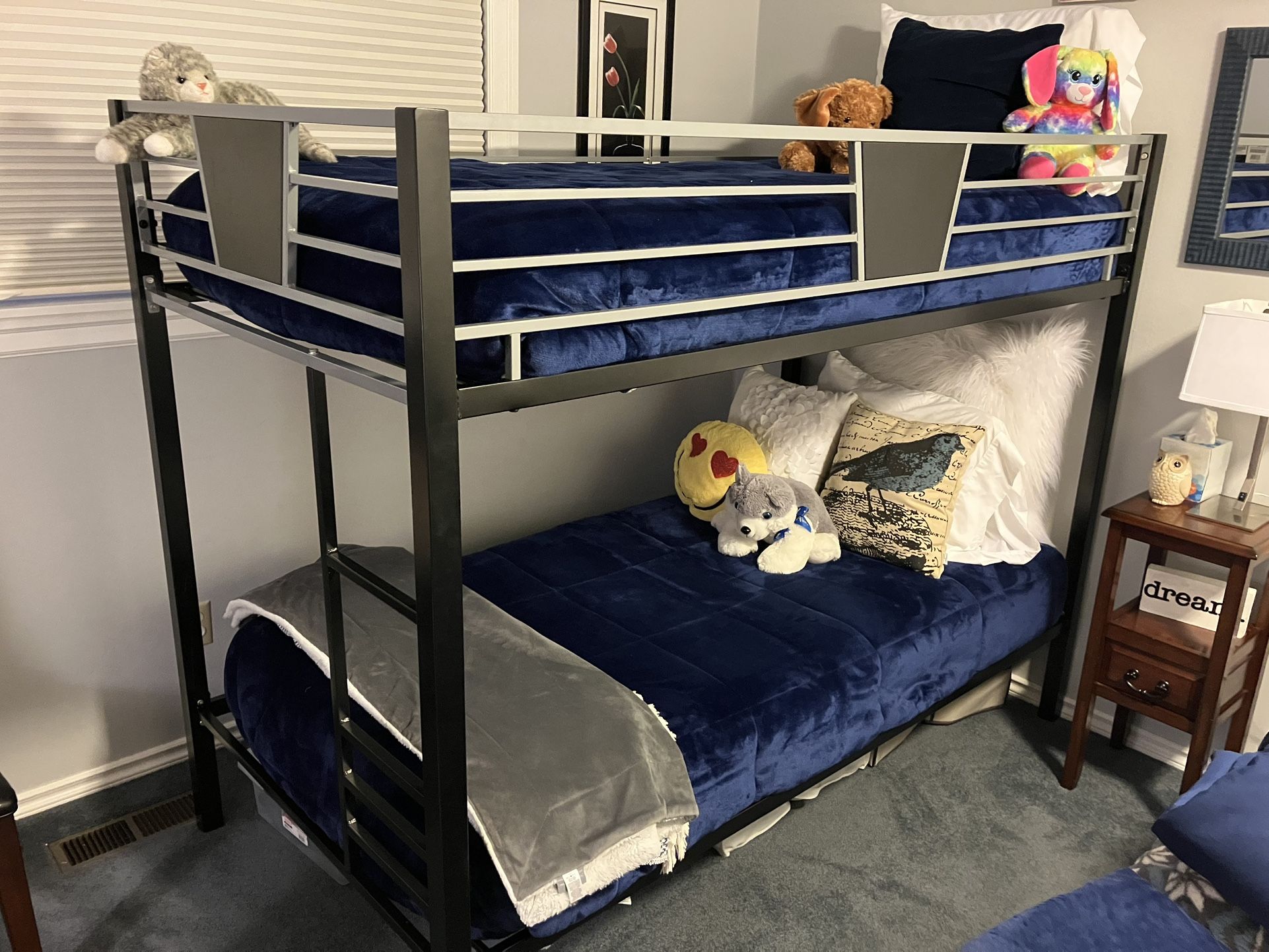 Twin Bunk Beds