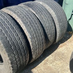 Tires 265 70 17 