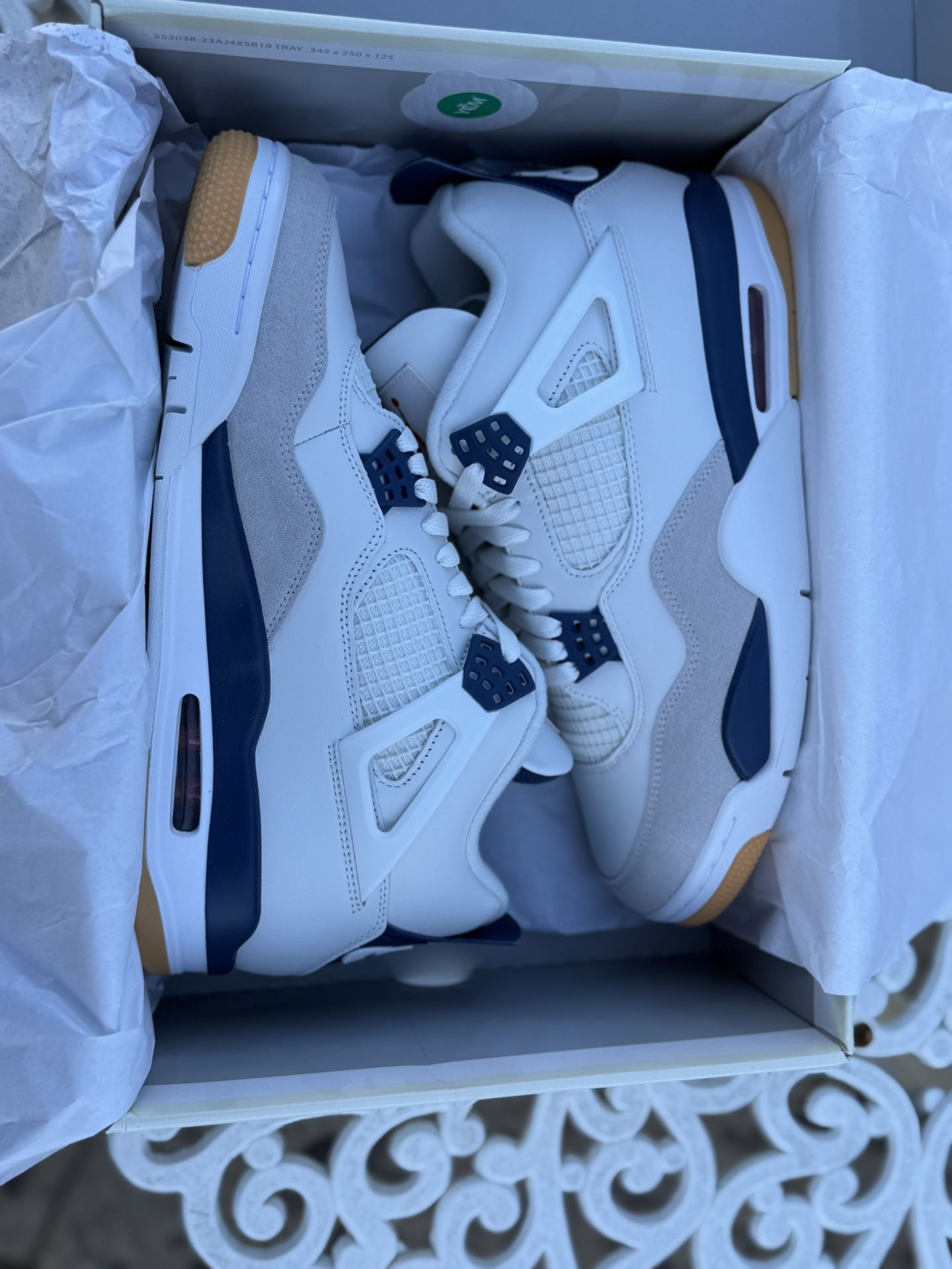 Jordan Retro 4 SB Navy Sz 10.5